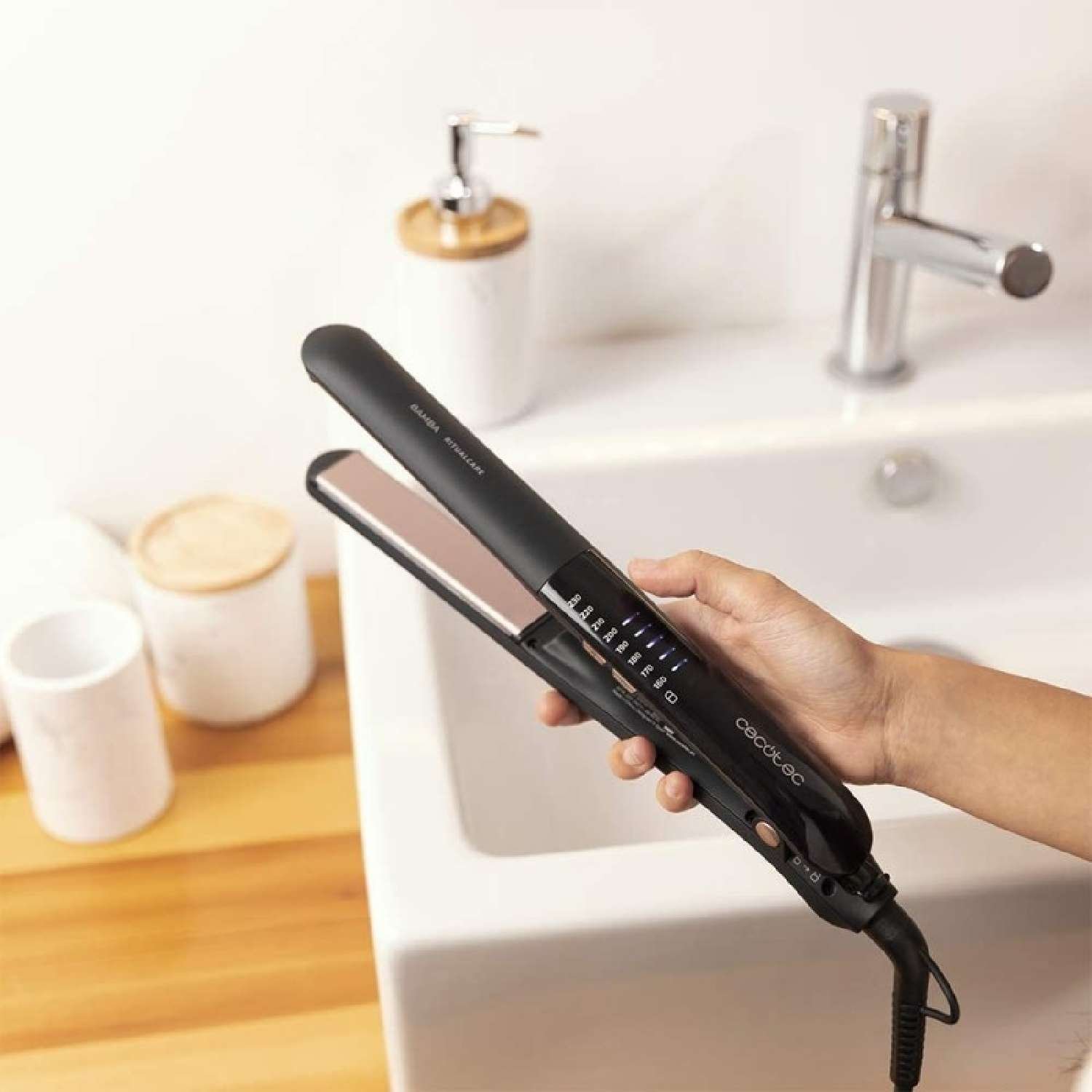 Plancha de pelo RitualCare 1100 HidraProtect Titanium Ion Touch Cecotec - Imagen 2