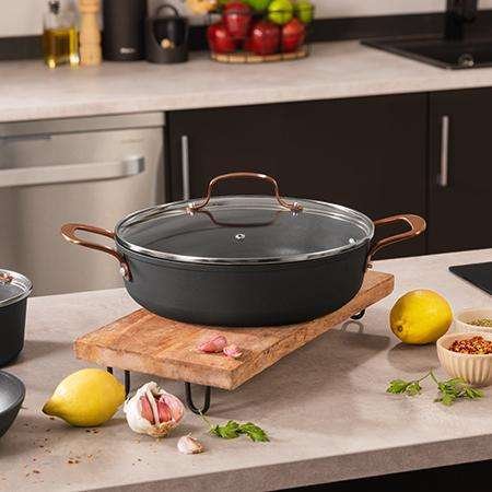 Olla baja Polka Fantasy 28 Low Pot Golden, Cecotec - Imagen 2