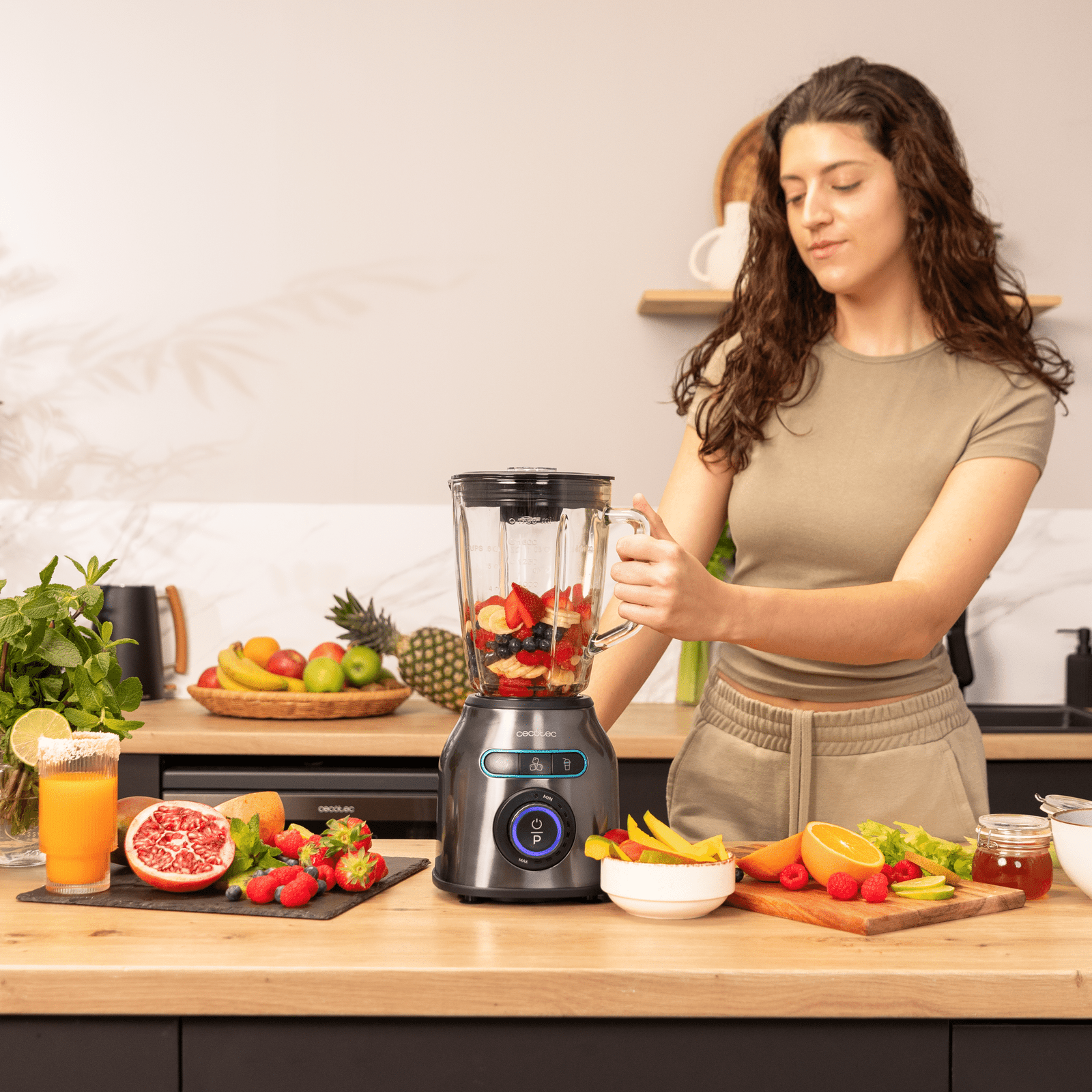 Power Black Titanium 2200MAX Smooth,CECOTEC - Imagen 2